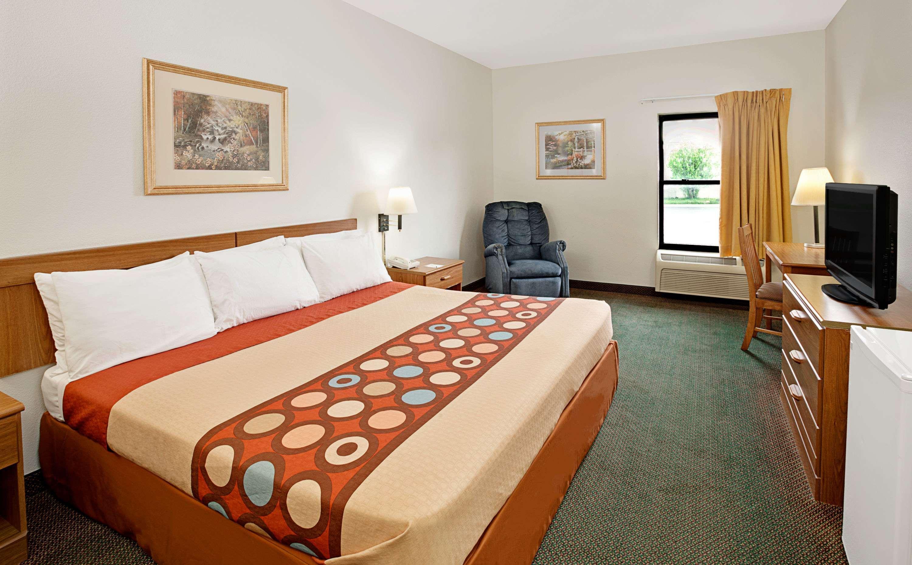 Hotel Super 8 By Wyndham Hampshire Il Esterno foto