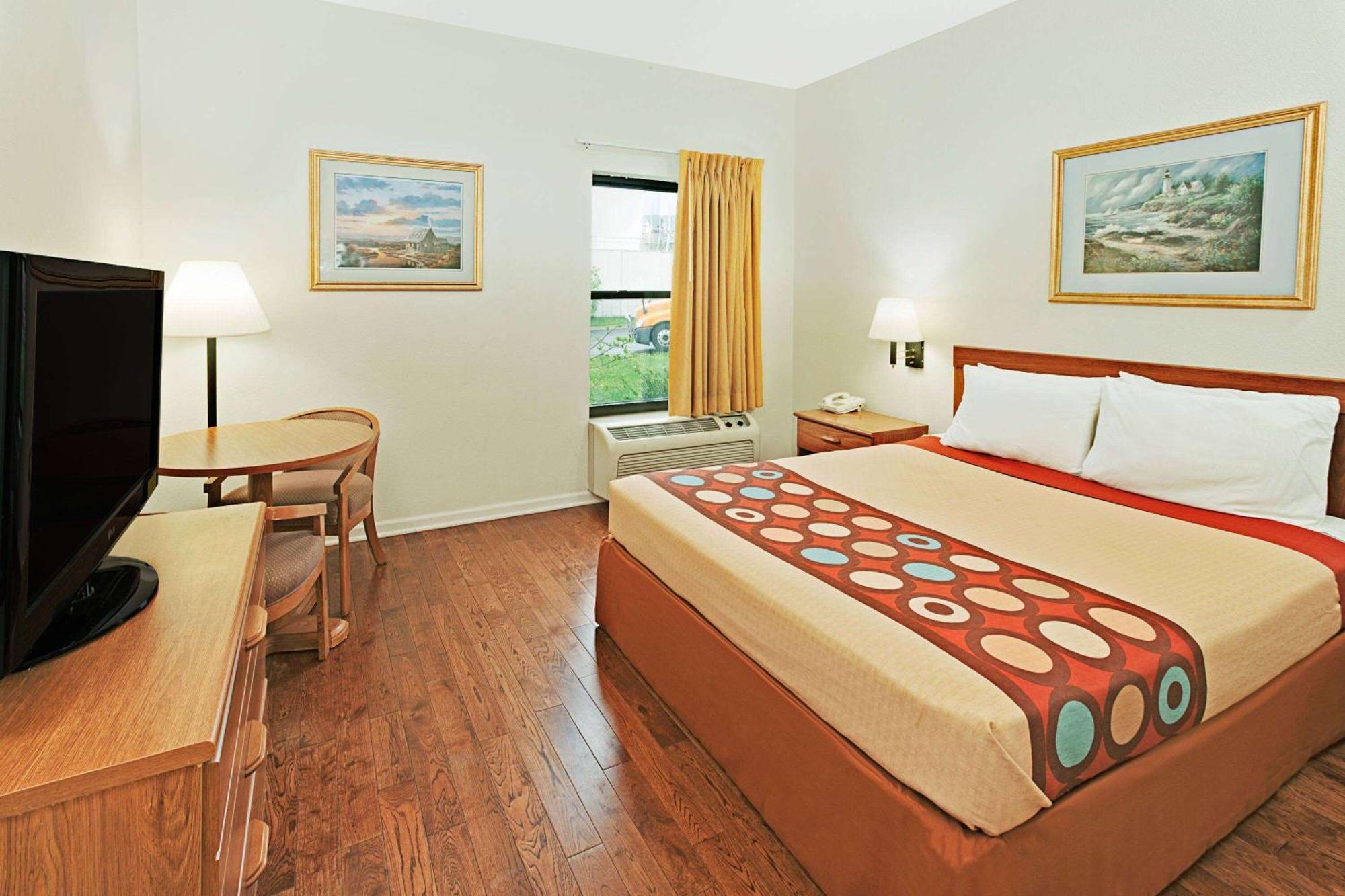 Hotel Super 8 By Wyndham Hampshire Il Esterno foto